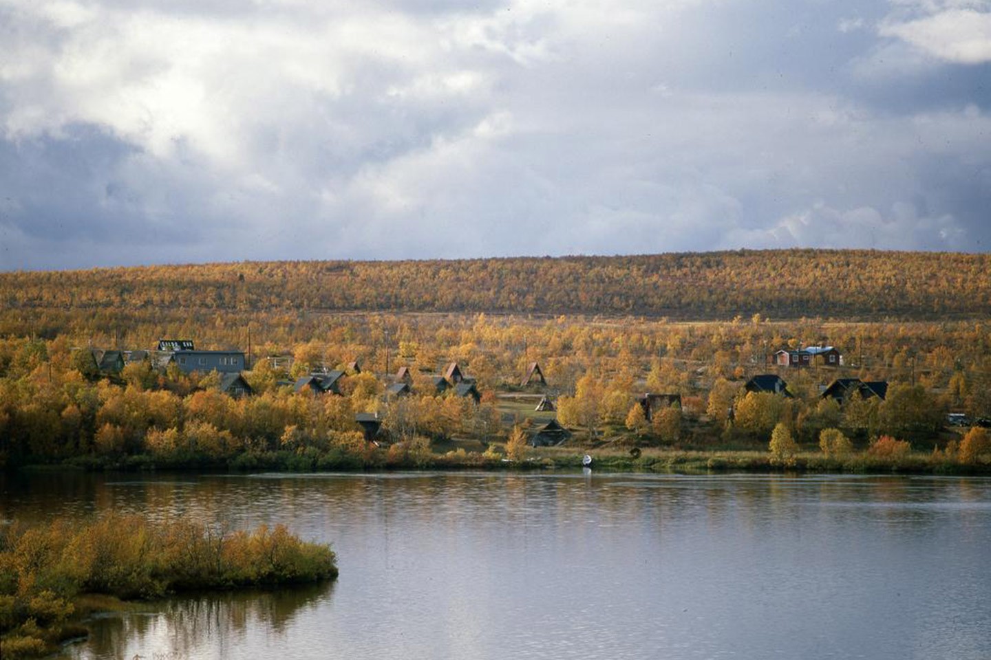 Leppäjärvi, Fell Center Galdotieva Kampeerhut