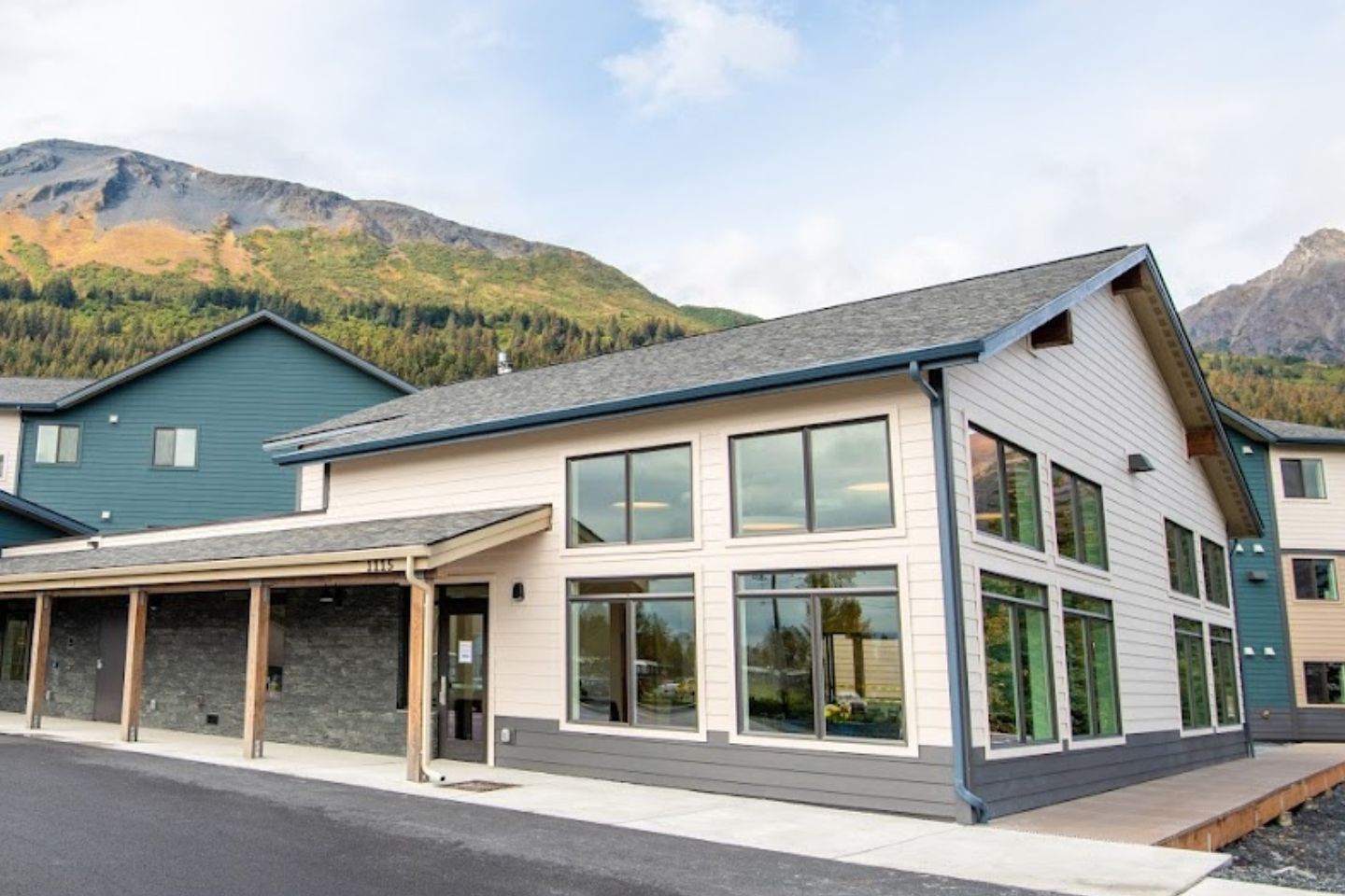 Alaska, Seward, Seward Gateway Hotel