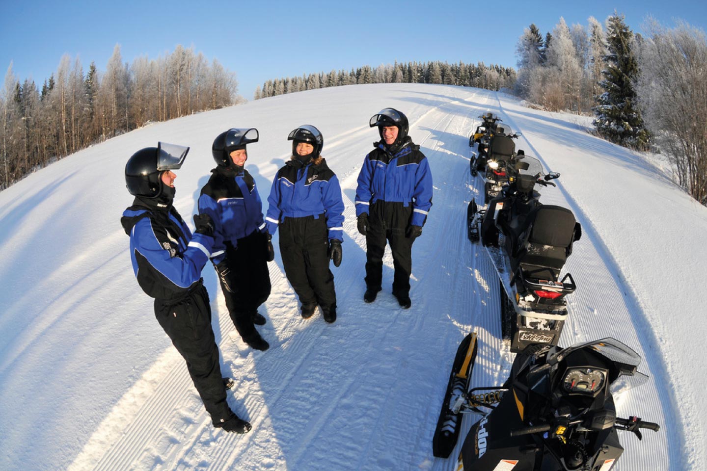 Vuokatti - noorderlicht sneeuwscootersafari 20km