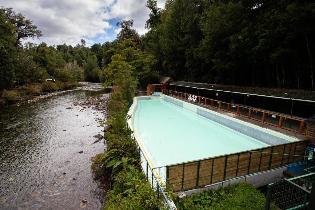 Chili, Puyehue, Termas de Aguas Calientes