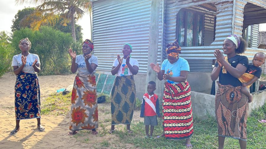 Mozambique Tofo Life Locals 10 JPG Compressed