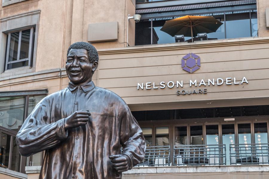 Johannesburg Nelson Mandela Square Ramon Lucas 4