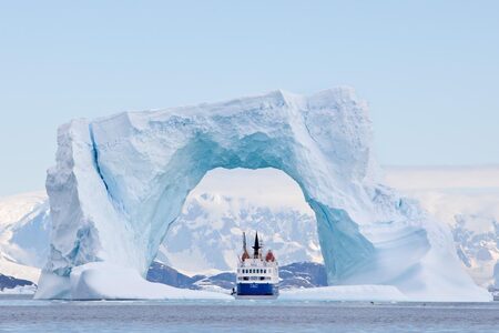 Antarctica21 Sandra Walser Ocean Nova