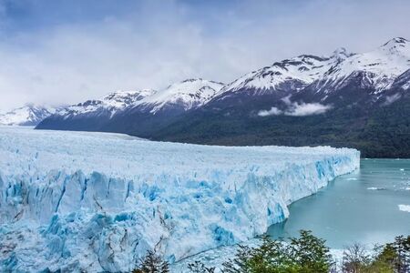 Lagos Del Calafate