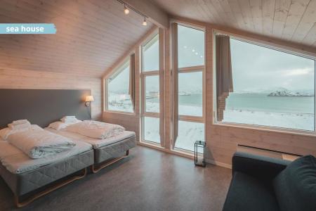 Sommaroy Arctic Hotel Tromso Sea House