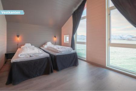 Sommaroy Arctic Hotel Tromso Sea House