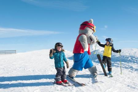 Stoten I Salen Stoten Ski Hotel