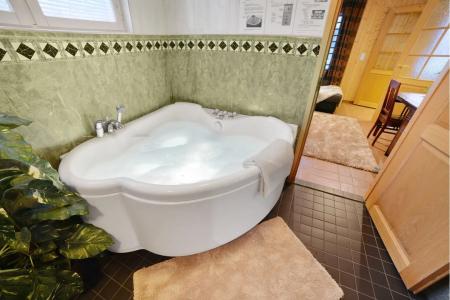 Vuokatti VillaTsaari Jacuzzi