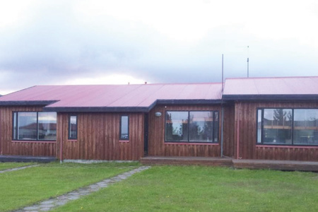 Bjarkarholt Guesthouse Facade Cape