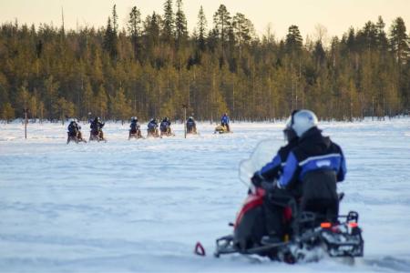 Sneeuwscootertocht Apukka Resort Rovaniemi 1