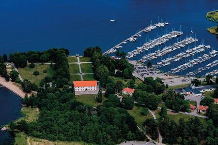 Sundbyholms Slott Cape